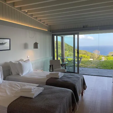 Abrigos Baleeiros Turismo No Espaco Rural Farmház