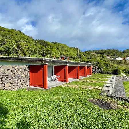 Abrigos Baleeiros Turismo No Espaco Rural Farmház