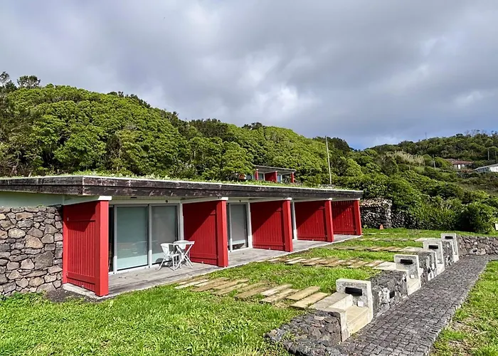 Abrigos Baleeiros Turismo No Espaco Rural *