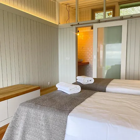 Abrigos Baleeiros Turismo No Espaco Rural 农家乐 Feiteira