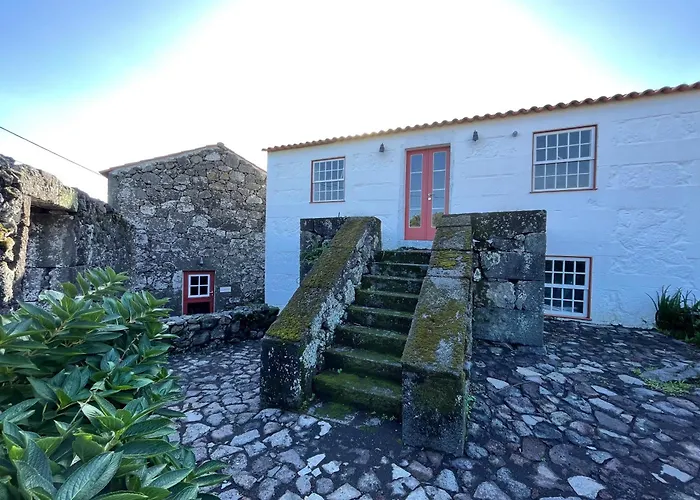 Abrigos Baleeiros Farm stay *