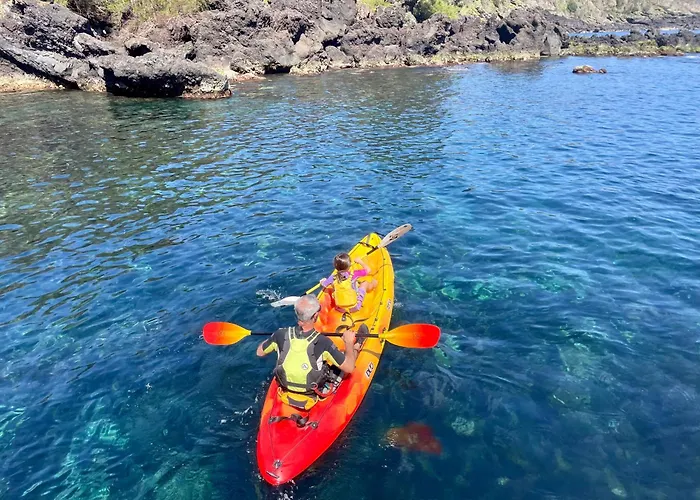 Abrigos Baleeiros Turismo No Espaço Rural * Feiteira