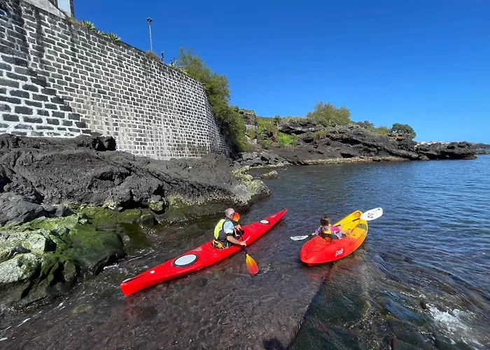 Abrigos Baleeiros Κατάλυμα σε φάρμα Feiteira